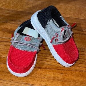 Hey Dude Wally Tri Varsity Mesh Shoes Red Grey Black Youth Size C5 / K4.5